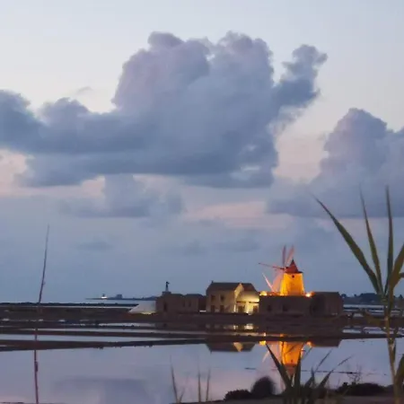 Kite Hub Lo Stagnone 3*