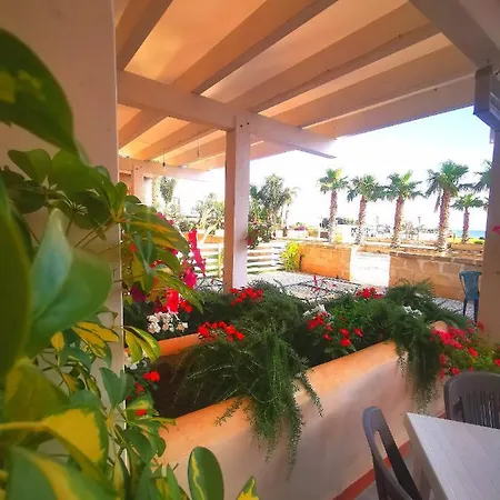 Kite Hub Lo Stagnone Alojamento de Acomodação e Pequeno-almoço