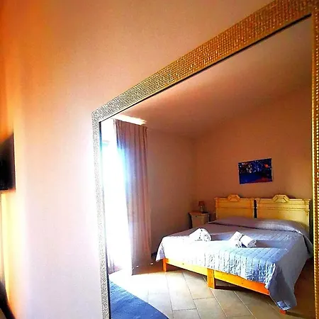 Kite Hub Lo Stagnone Nocleg ze śniadaniem 3*